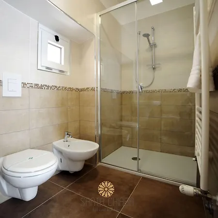 Dimora Santa Chiara ベッド・アンド・ブレックファスト 3*