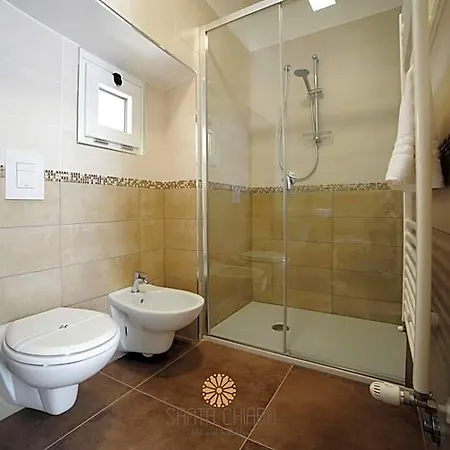 Dimora Santa Chiara B&B 3*