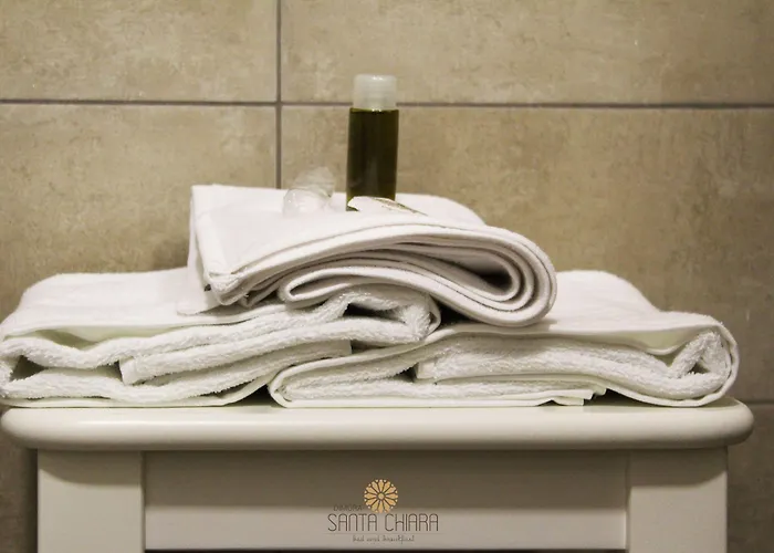 Dimora Santa Chiara Couette-café 3*